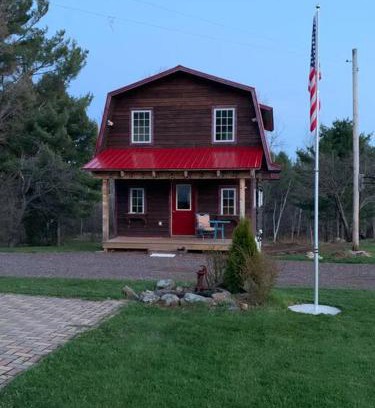 National Mine Ski Chalet | Rustic 2B Cabin w/Sauna on Farm, Free WiFi/Parking