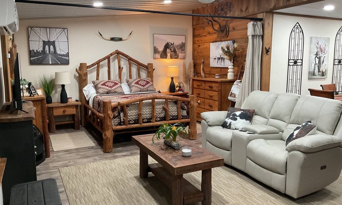 Neely Apartment | Rustic and cozy 2 bedroom apartment in charming Lucedale Ms, with WiFi,AC