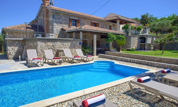 Dobrinj Apartment | Rustic Apartment Magdalea With Swimming Pool And Seaview