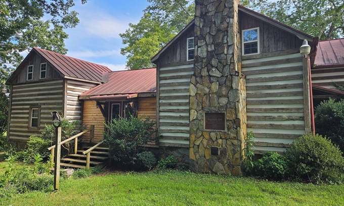 Dobson Cabin | Rustic Cabin on Homestead Farm