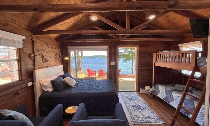 Hemphill Cabin | Rustic Cedar Waterfront Cabin 7 on Toledo Bend