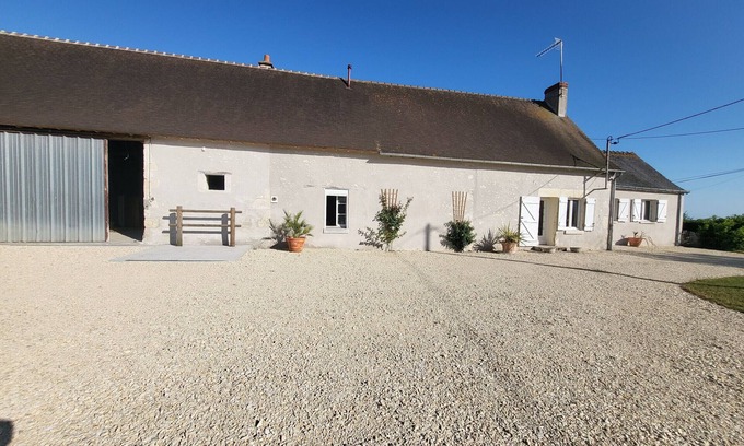 Paulnay Cottage | Rustic Cottage in Berry with Terrace and Horse Friendly