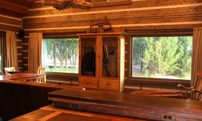 Glenn Heights Cabin | Rustic/Luxury Cabin Rental