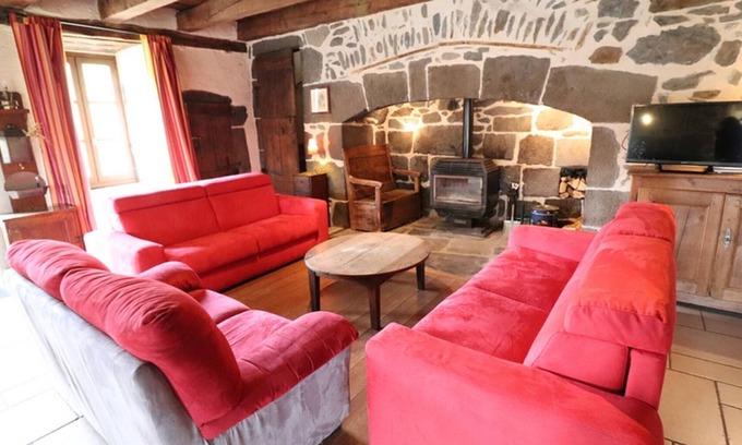 Anglards-de-Salers Cottage | Rustic Mountain Retreat: Renovated 5BR Home w/Terrace, Garden, WiFi, Near Salers & Mauriac