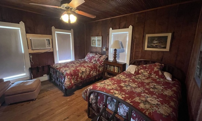 Mullin Other | Rustic Ranch House Perfect for Peaceful Getaways