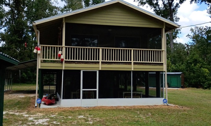 Branford Cabin | Rustic River Cabin 2-bedroom cabin in Branford near Santa Fe River