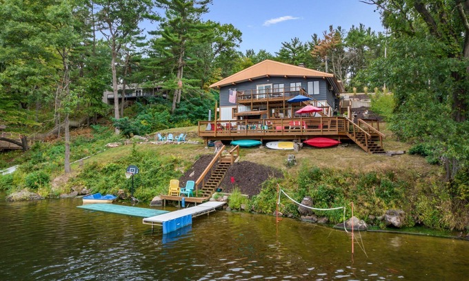 Black River Falls Cabin | Rustic River Retreat Hot Tub Arcade Beach