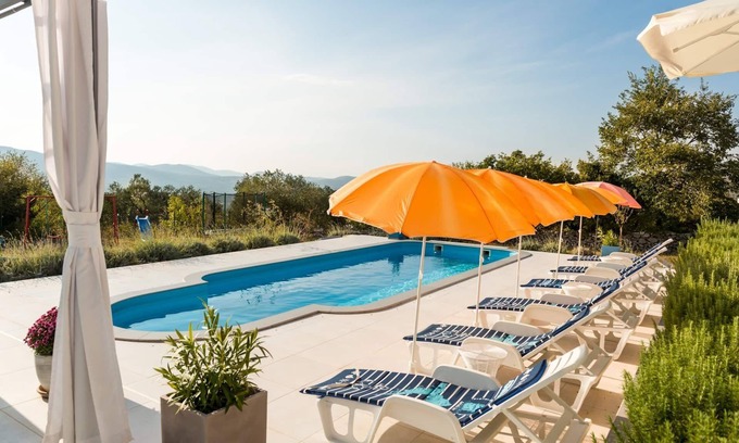 Municipality of Klis Villa | Rustic Villa Florice with a pool, quite area, family