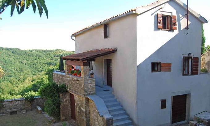 Oprtalj Villa | Rustic villa with breathtaking views in Istria, Croatia