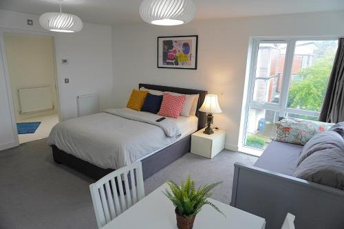 Manchester House | Rylance Luxury House - Free Parking