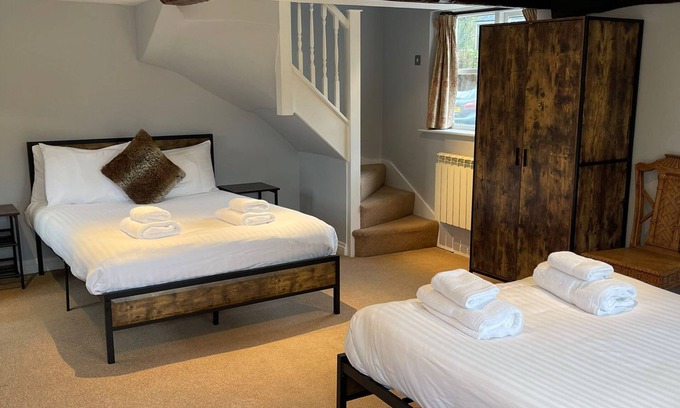Wilmslow Hotel | Rylands Farmhouse