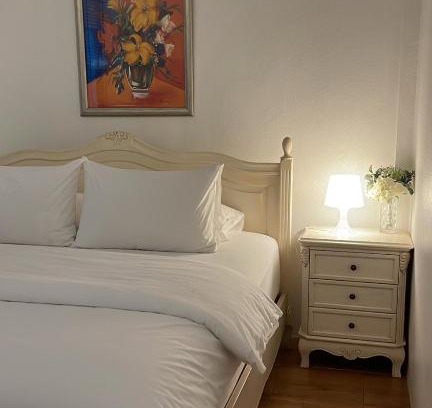 Bang Phra Hotel | Rynn