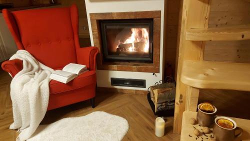 Trzebieszowice Ski Chalet | Słoneczna Chata z Bali