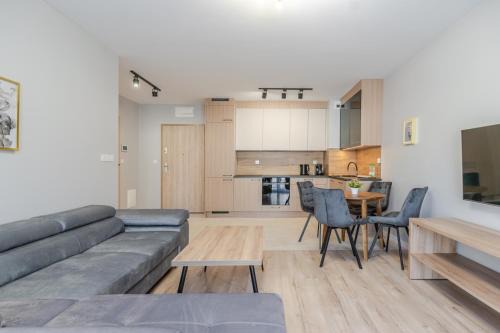Katowice Apartment | Słoneczna Harmony Stay Apartments by BookingHost