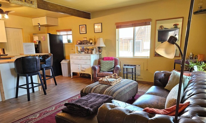 Sandpoint House | S. Sandpoint: Hot Tub & King Bed Walk to Lake or Music Festival!