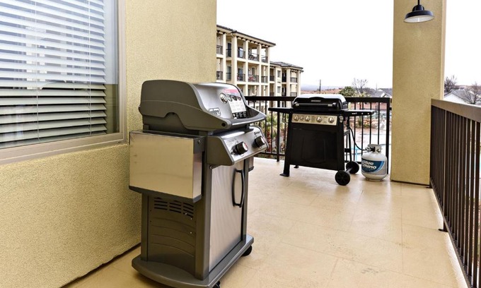 St. George Hotel | S302-Snow Canyon Suite-Third Floor 4-bedroom Pool View