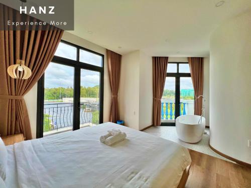 Ganh Dau Apartment | S79 Sofia Good and Good Grand World