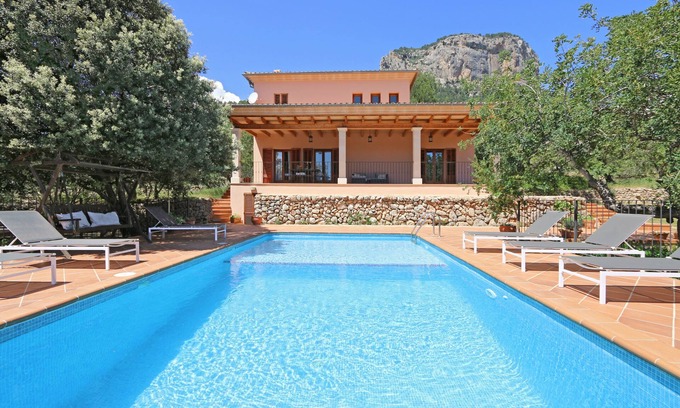 Alaro House | Sa Sort de Can Moix: private swimming pool, tranquility, terraces, internet