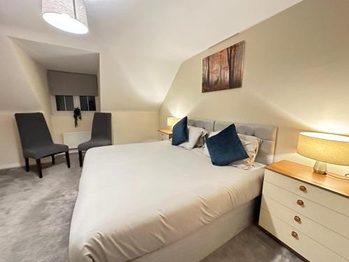 Shafton House | Sabino View - 4 Bed Yorkshire Nest