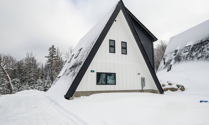Rangeley House | Saddleback Parmachenee 14 - A Frame- easy ski-in/out location!
