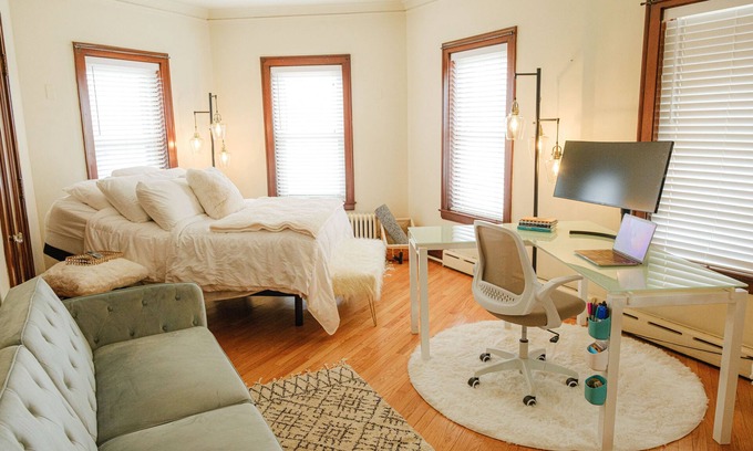 Highland Park Apartment | Safe and Secure, Charming, Clean Studio