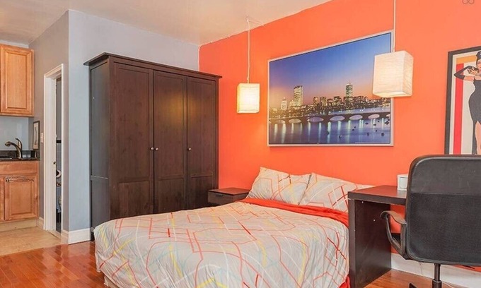 Theatre District Apartment | Safe Studio near Hospitals in Boston
