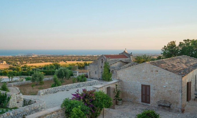 Modica House | Sage - open space in the Hyblean countryside