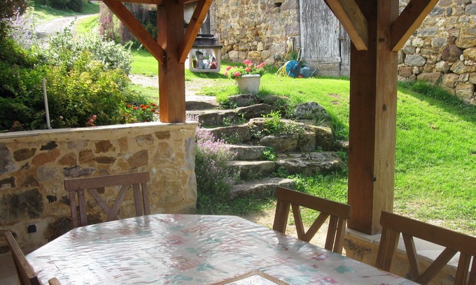 Saint-Amand-de-Belves Cottage | Saint Amand De Belves: country holiday home - 3 rooms - 5/6 persons