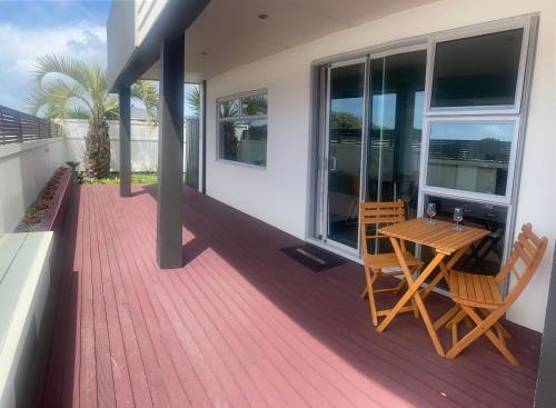 New Plymouth Apartment | Saint Aubyn Retreat