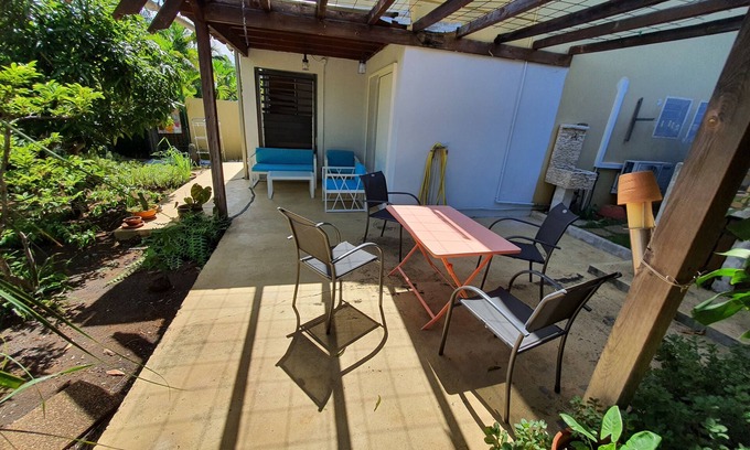 Carosse Apartment | Saint- Gilles les Bains Charmant T2 Avec Jardin