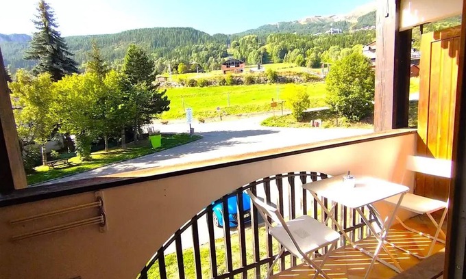 Puy-Saint-Vincent Apartment | Saint Roch Residence - Pleasant Studio 4 People near the slopes+ Cabin