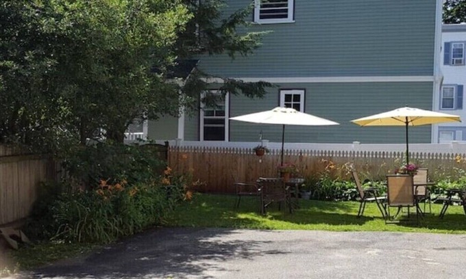 Beverly Apartment | Salem/Beverly Summer on the north shore! A spacious place in a great location!n