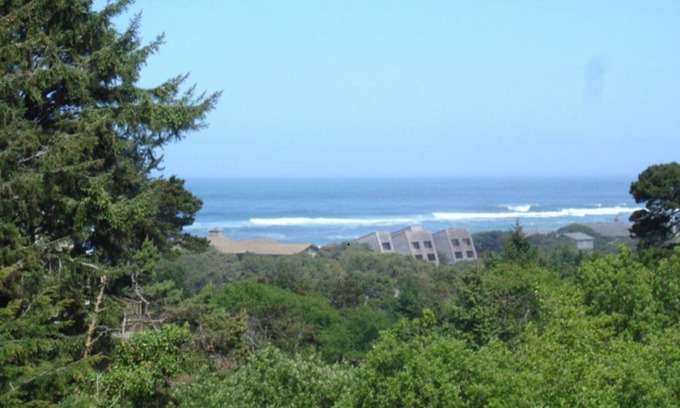 Gleneden Beach House | Salishan ocean view home with a great deck