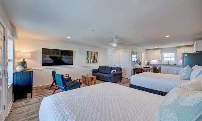 Surf City Apartment | Saltwater Suites Adjacent 2nd Floor (204, 205)