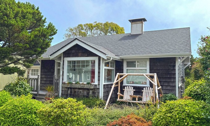 Seaside House | SALTWORKS COTTAGE at Seaside Beach