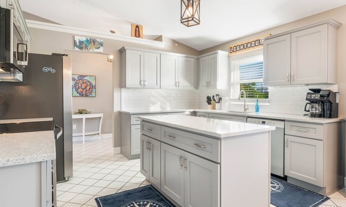 Oceanside Village House | Salty Sands Island Home - Steps From The Beach
