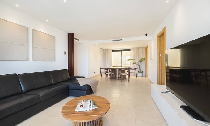 Marbella Apartment | Samara 13 | Luxury Resort Sauna Jacuzzi Marbella