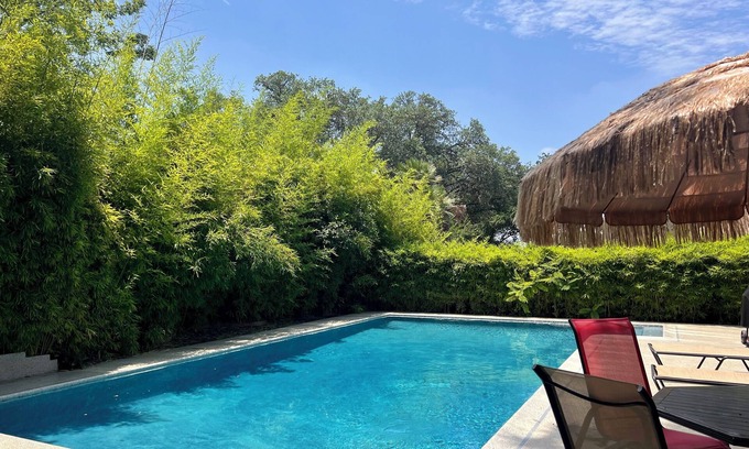 Great Northwest House | San Antonio Family Getaway: Private Pool & Backyard - 4Bed 2Bath with sunroom