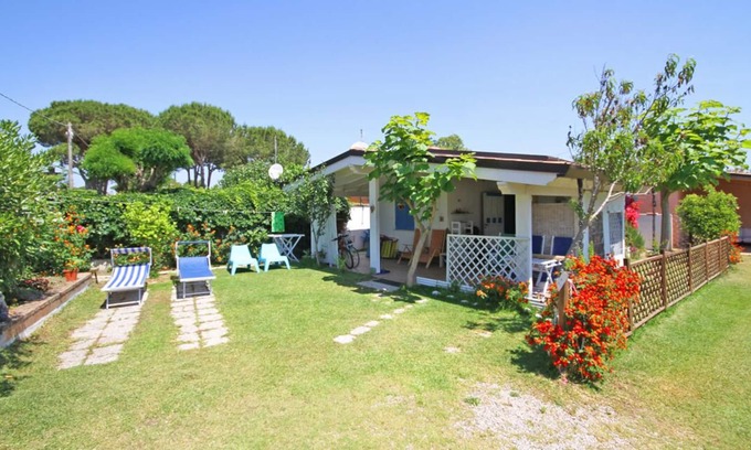 Latina Lido House | San Felice Circeo: detached 2 - super comfortable just 100 meters from the sea