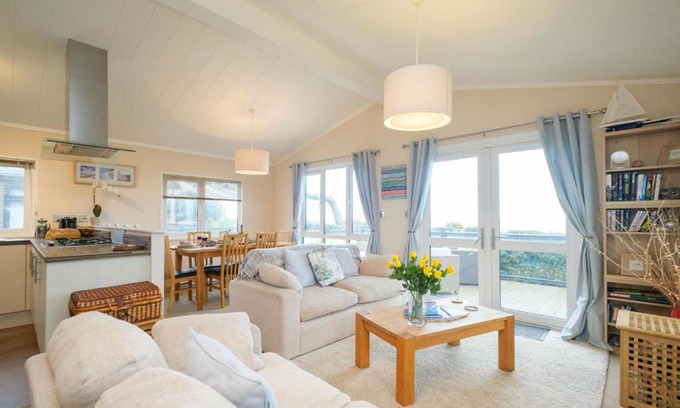 Leiston House | San Remo