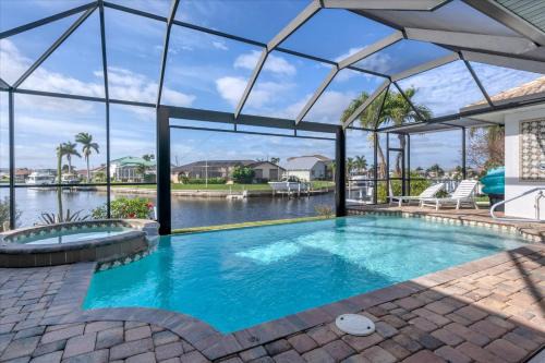 Punta Gorda House | SAN3337 Canalfront Vacation Pool Home