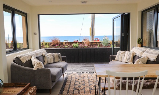 Bridport Cottage | Sandpiper Chalet