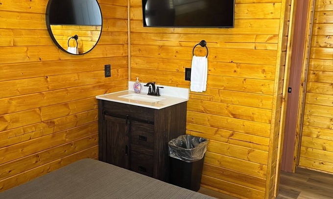 Moab South Valley Cabin | Sandstone Cabins at the Red Desert RV Park