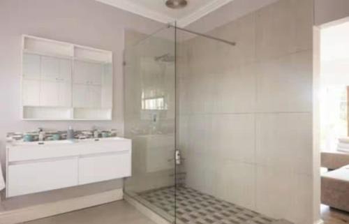 Greater Johannesburg Metropolitan Area Apartment | Sandton Hotel