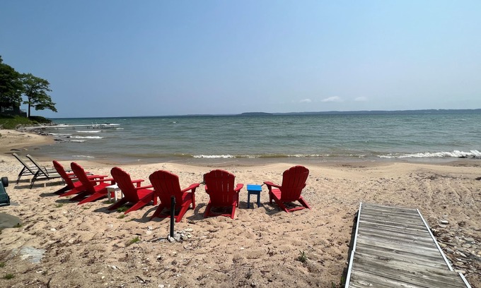 Traverse City House | Sandy Beach on West Grand Traverse Bay, Dog ok. Fire pit, kayaks. AC