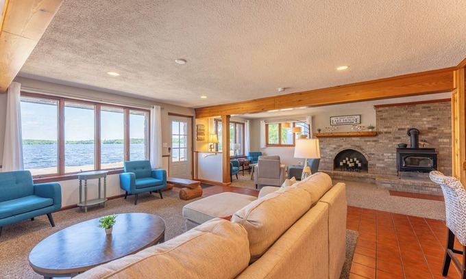 Ely House | Sandy Point Resort's Incredible Family Retreat