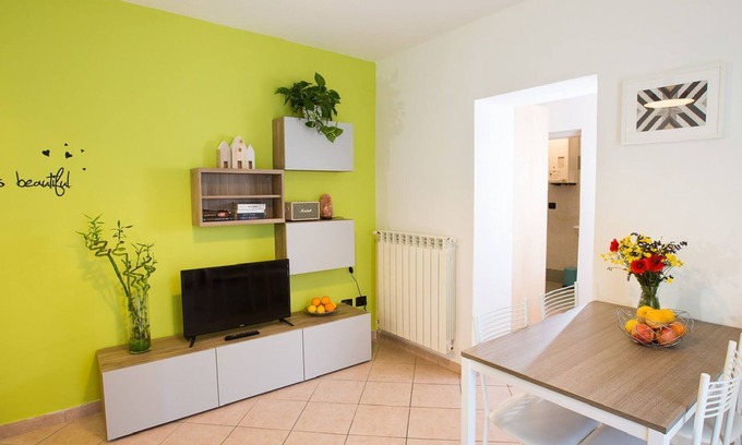 Santo Stefano Apartment | Sant'Orsola apartment