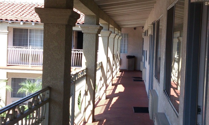 Santa Ana Hotel | Santa Ana Travel Inn