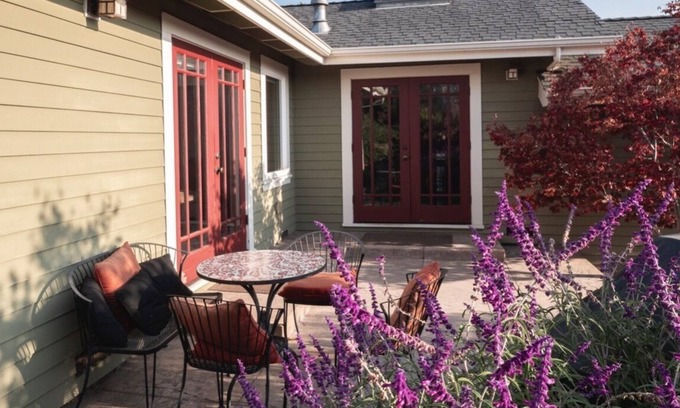 Westside Santa Cruz Cottage | Santa Cruz Sanctuary with hot tub in bamboo garden