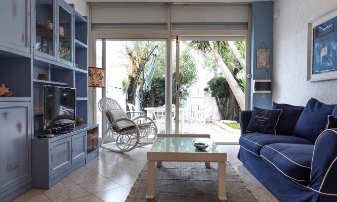 Santa Marinella House | Santa Marinella - Terraced villa by the sea - by #yourbesthostitaly.com